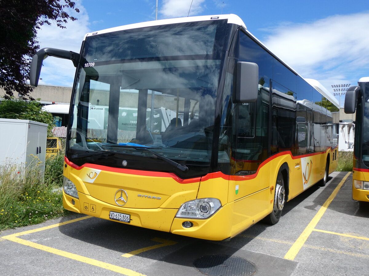 (263'749) - CarPostal Ouest - VD 615'806/PID 10'709 - Mercedes am 16. Juni 2024 in Yverdon, Garage