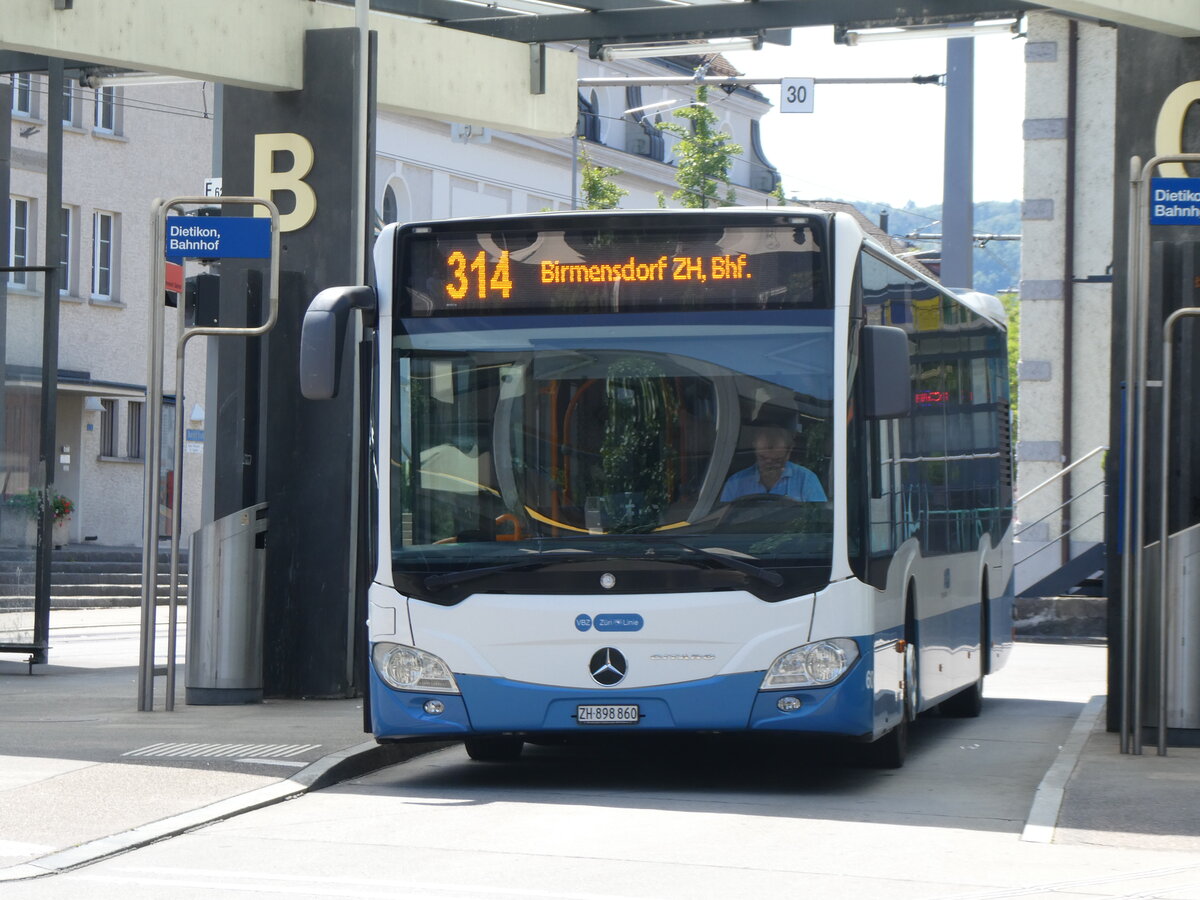 (264'874) - Limmat Bus, Dietikon - Nr. 60/ZH 898'860 - Mercedes am 18. Juli 2024 beim Bahnhof Dietikon