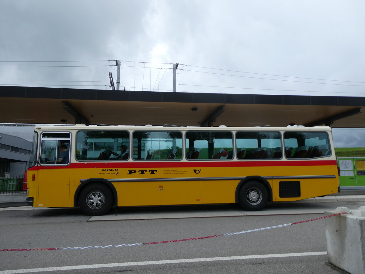 (265'922) - Krummenacher, Zillis - Nr. 74/BE 243'579 - Saurer/R&J (ex AVG Meiringen Nr. 74/PID 10'683; ex PostAuto Berner Oberland; ex P 24'357) am 18. August 2024 beim Bahnhof Biglen