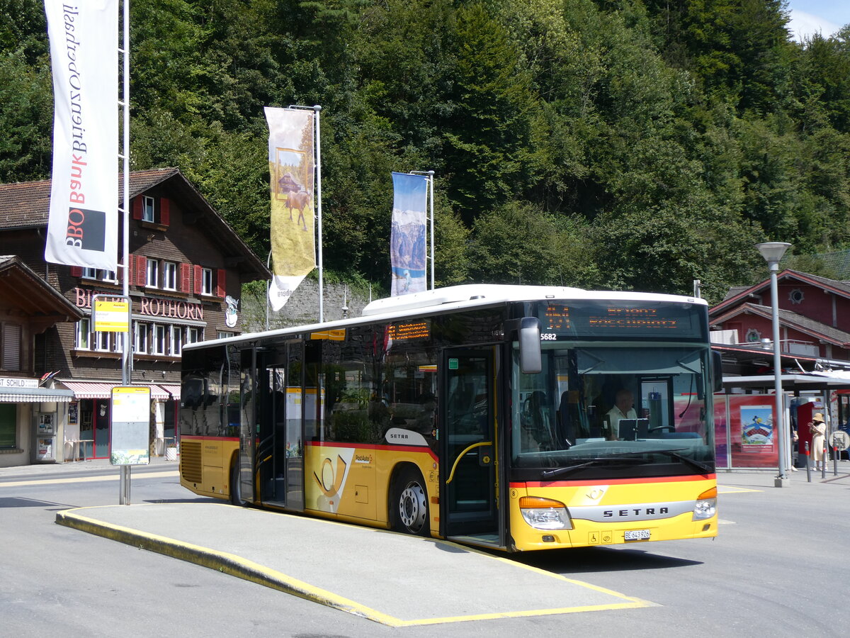 (265'983) - Flck, Brienz - Nr. 8/BE 643'926/PID 5682 - Setra am 19. August 2024 beim Bahnhof Brienz