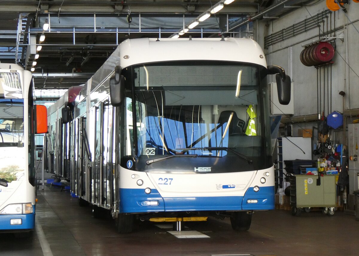 (266'746) - VBL Luzern - Nr. 227 - Hess/Hess Gelenktrolleybus am 7. September 2024 in Luzern, Depot