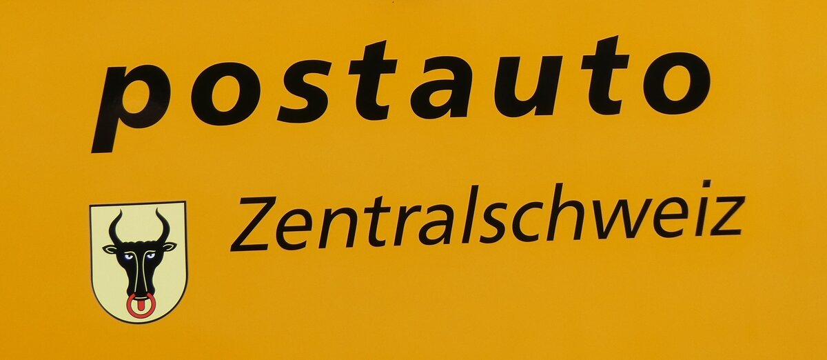 (266'901) - Beschriftung - postauto Zentralschweiz - am 10. September 2024 in Innertkirchen, Tankstelle Feuz