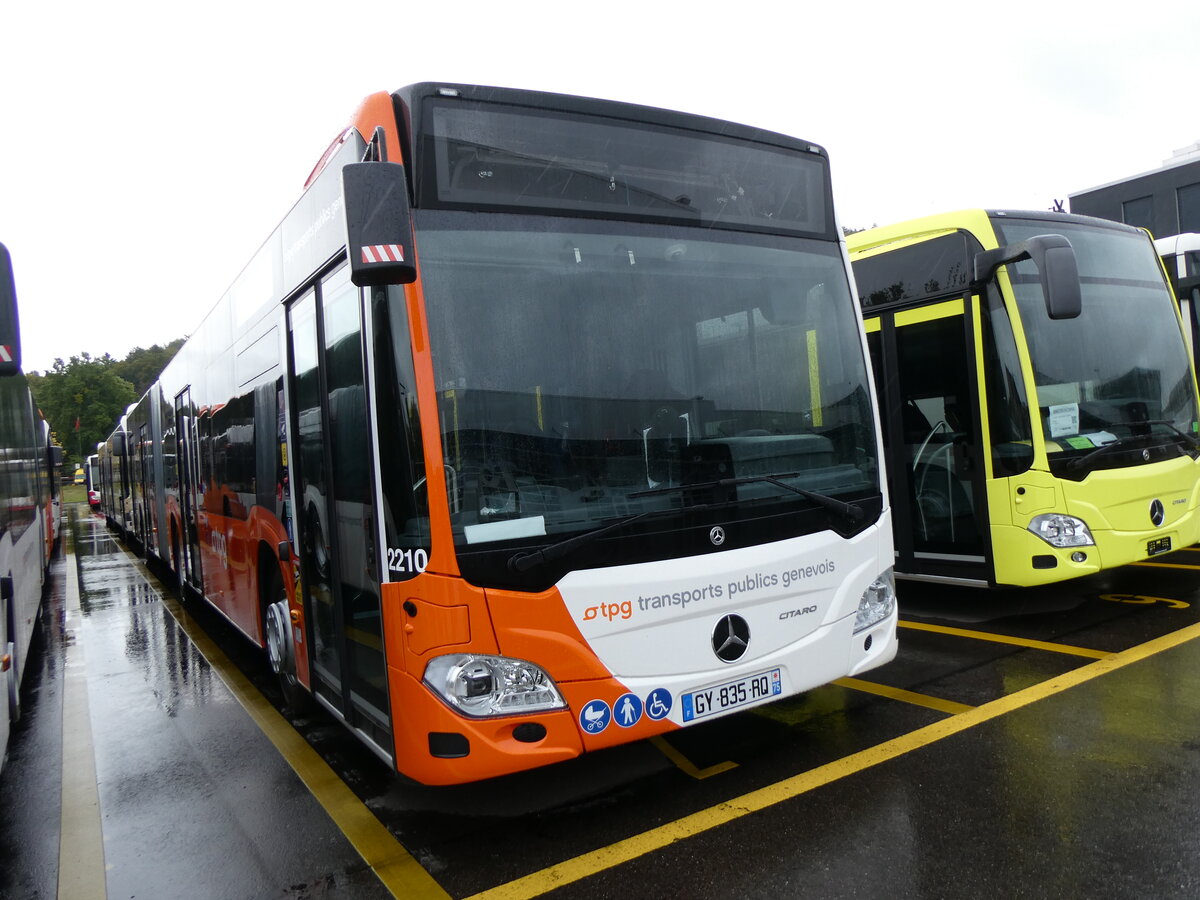 (267'573) - Aus Frankreich: Gem'Bus, St-Julien-en-Genevois - Nr. 2210/GY 835 RQ - Mercedes am 28. September 2024 in Winterthur, Daimler Buses