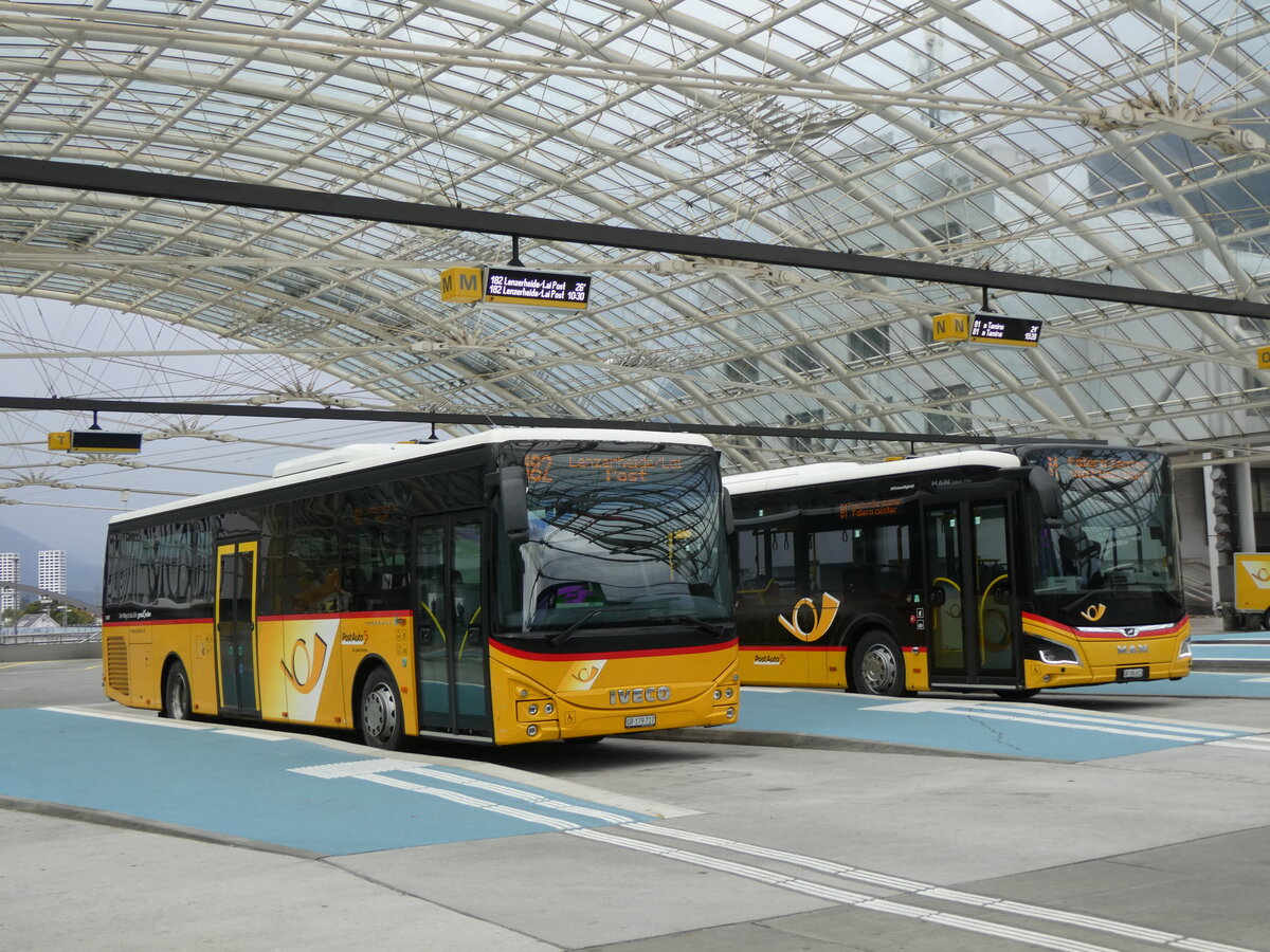 (267'851) - PostAuto Graubnden - GR 179'717/PID 11'407 - Iveco am 8. Oktober 2024 in Chur, Postautostation