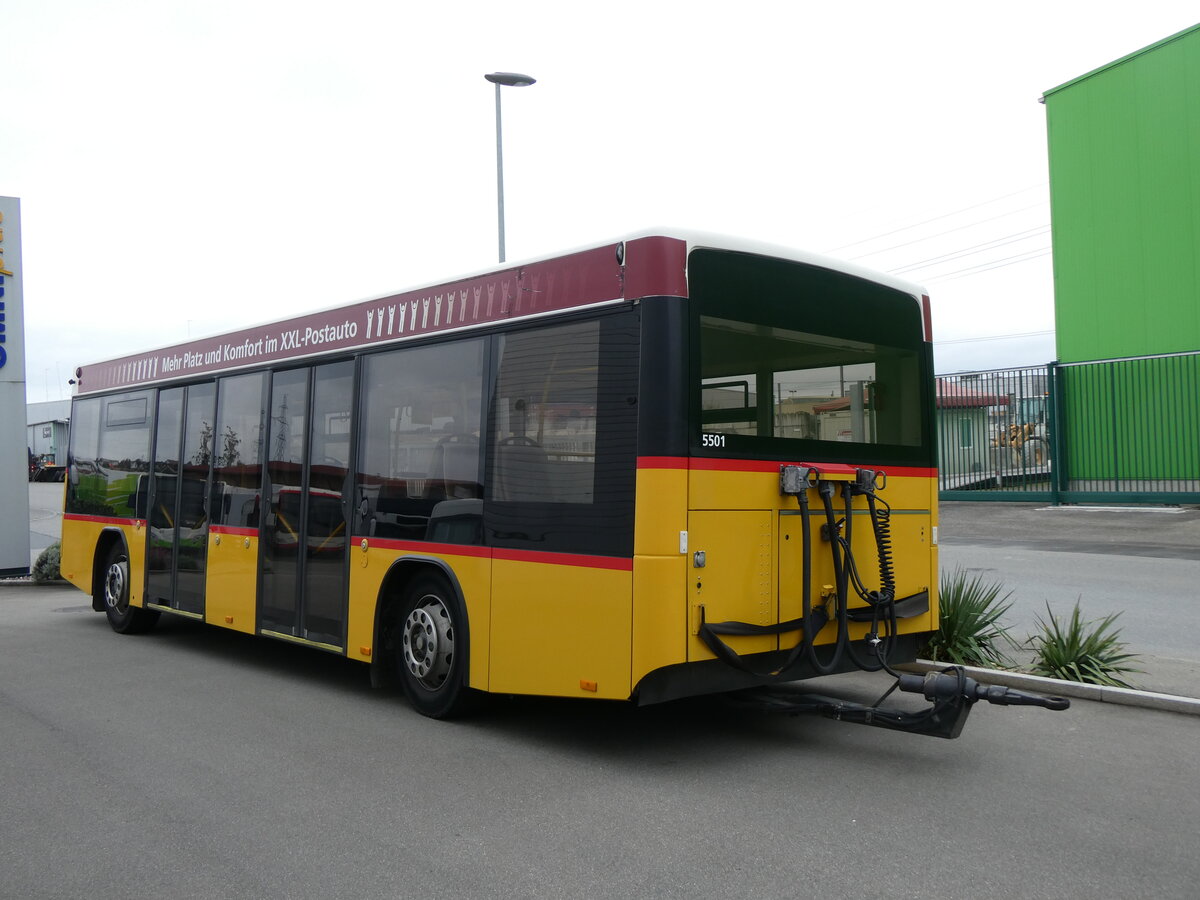 (268'271) - PostAuto Bern - BE 193'594/PID 5501 - Lanz+Marti/Hess Personenanhnger (ex Klopfstein, Laupen) am 19. Oktober 2024 in Kerzers, Interbus