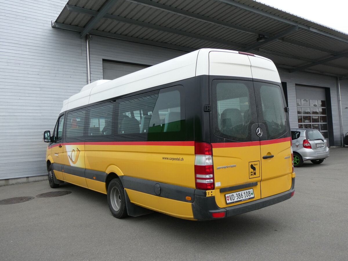 (268'273) - CarPostal Ouest - VD 386'108/PID 10'718 - Mercedes (ex JU 39'182) am 19. Oktober 2024 in Kerzers, Interbus