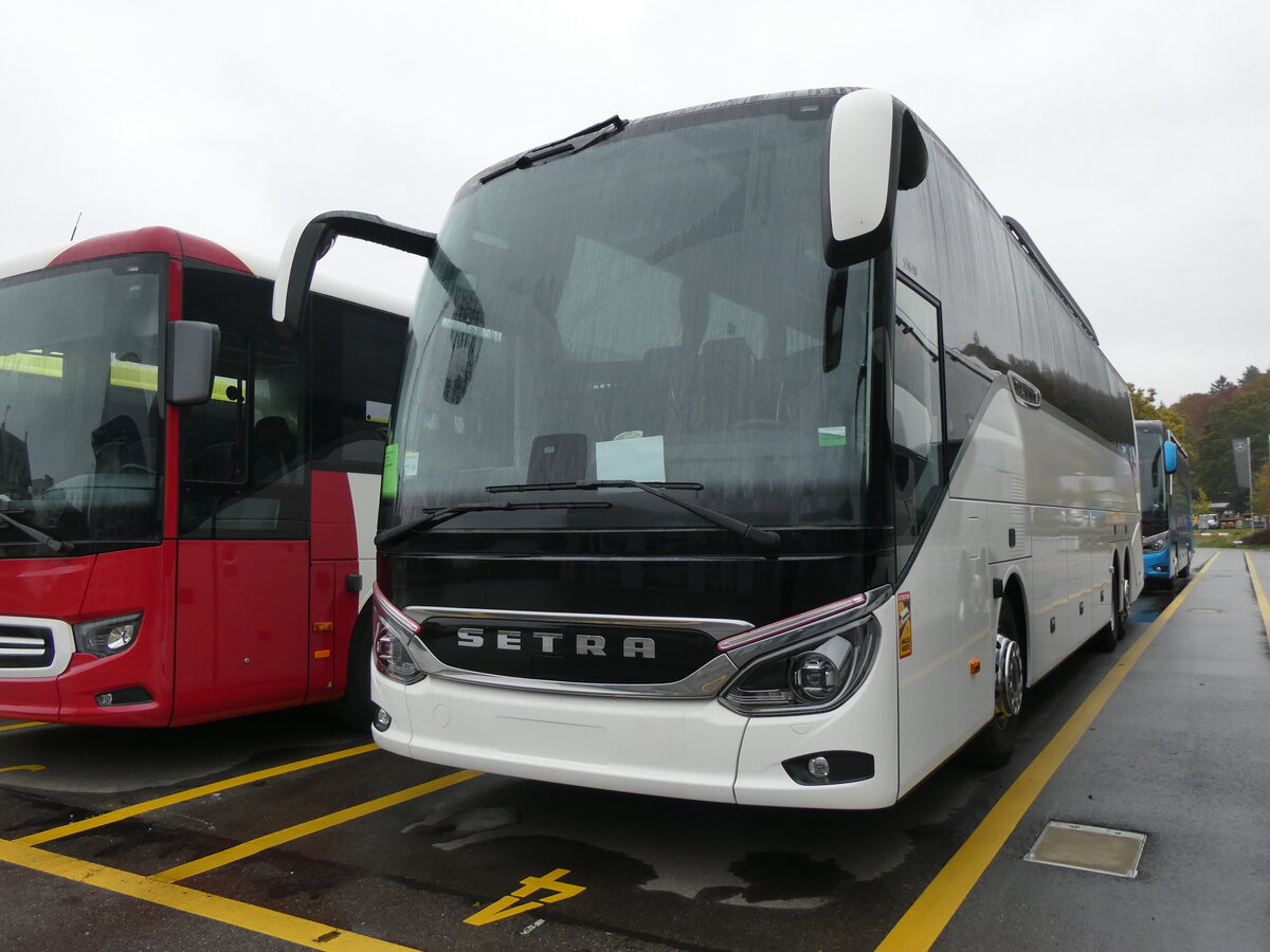 (268'316) - Intertours, Domdidier - (133'399) - Setra am 20. Oktober 2024 in Winterthur, Daimler Buses