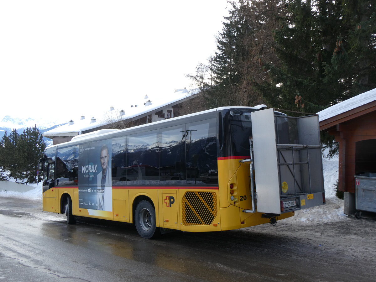 (270'556) - PostAuto Wallis - Nr. 20/VS 243'996/PID 10'946 - Volvo am 2. Januar 2025 in Anzre, Tlcabine