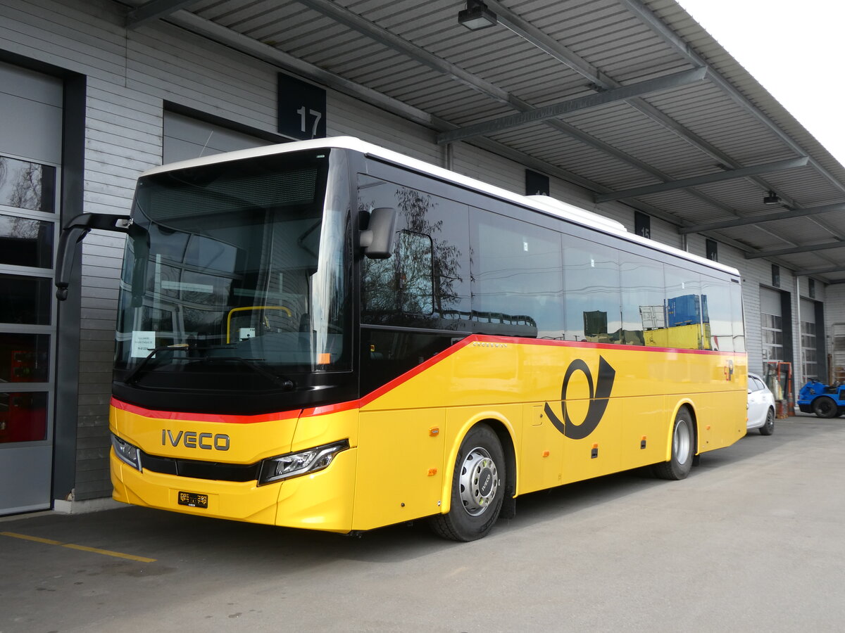 (272'705) - Evquoz, Erde - PID 12'234 - Iveco am 9. Mrz 2025 in Kerzers, Interbus