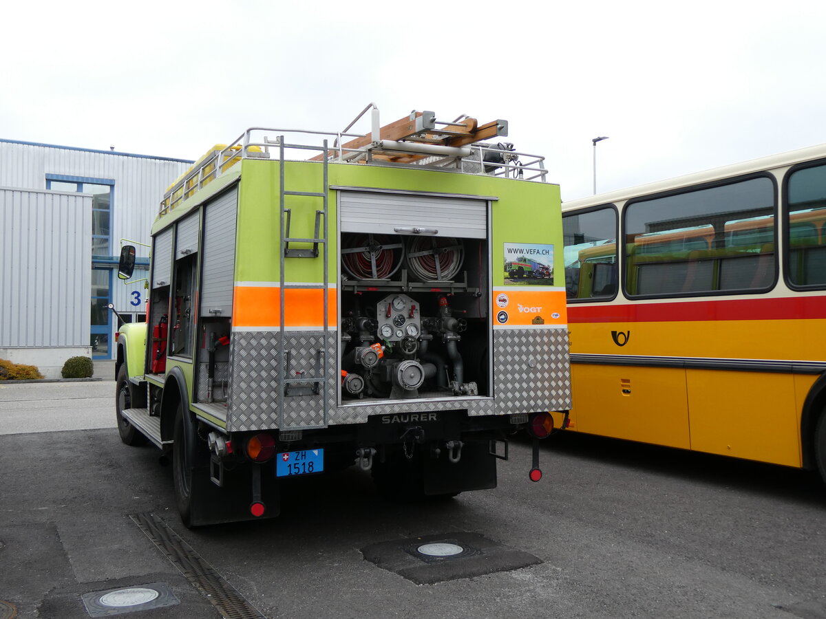 (272'996) - Feuerwehr, Affoltern a.A. - ZH 1518 - Saurer am 15. Mrz 2025 in Derendingen, Enter