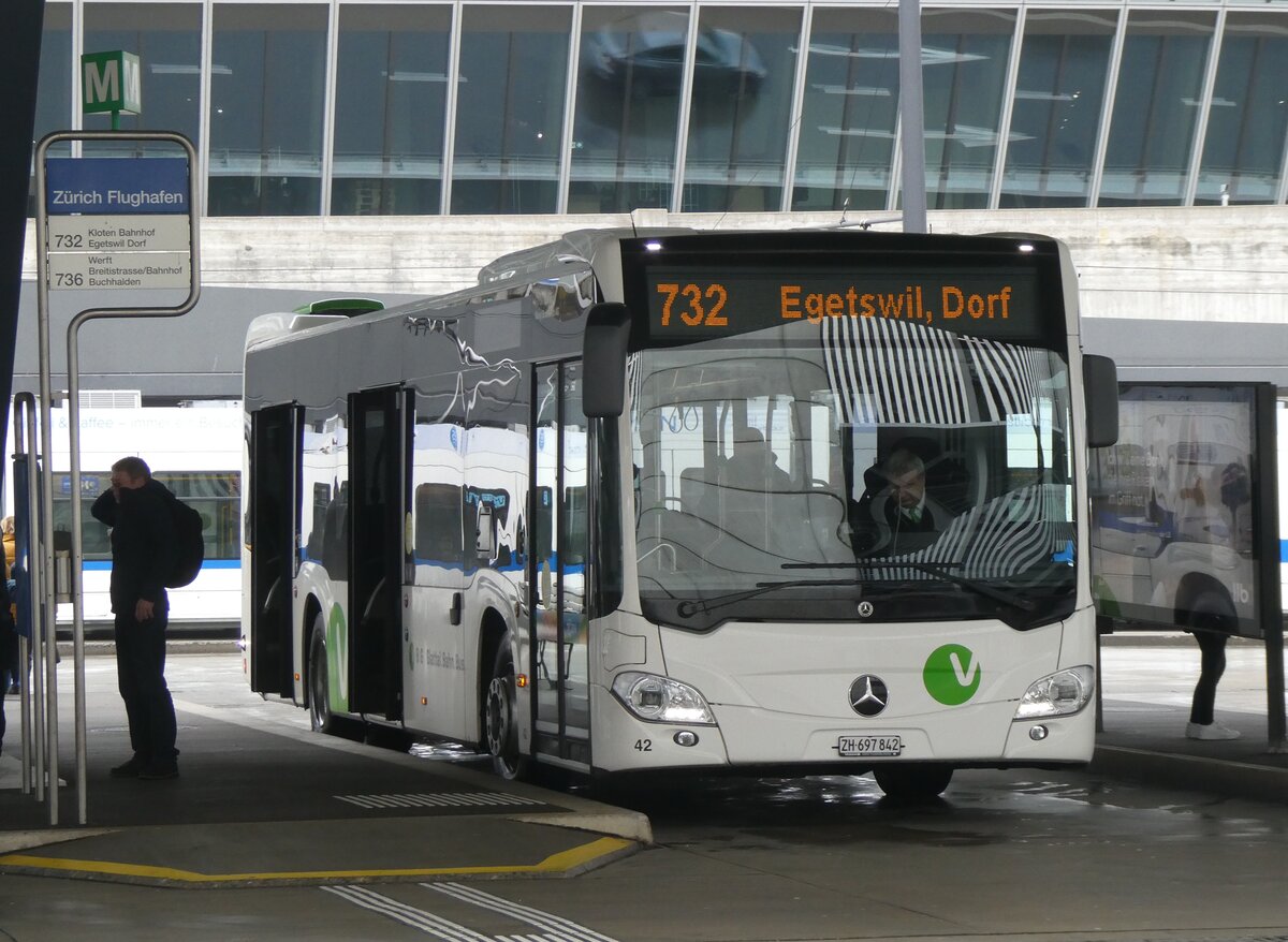 (273'413) - Maag, Kloten - Nr. 42/ZH 697'842 - Mercedes am 29. Mrz 2025 in Zrich-Flughafen