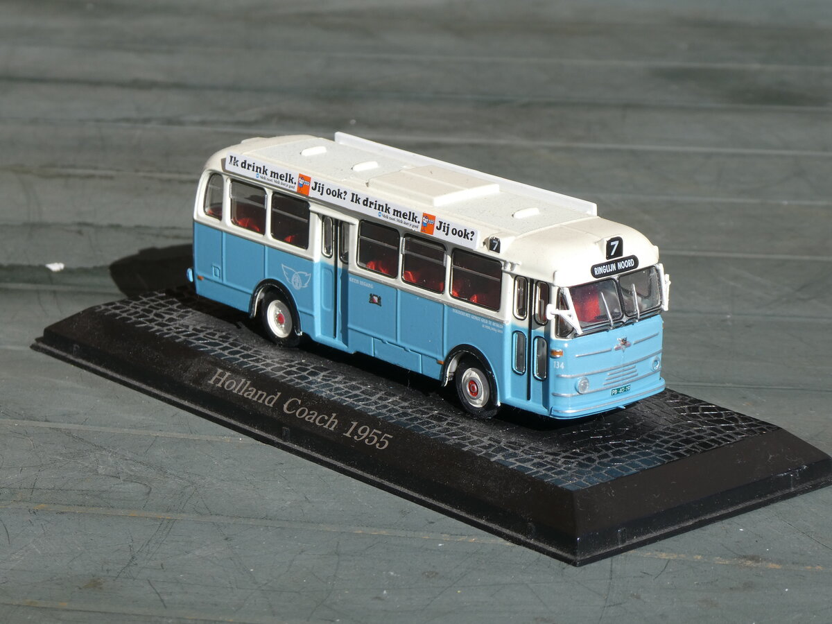 (273'737) - GEVU Utrecht - Nr. 134/PB-40-19 - Holland Coach am 6. April 2025 in Zuidhorn (Modell) 