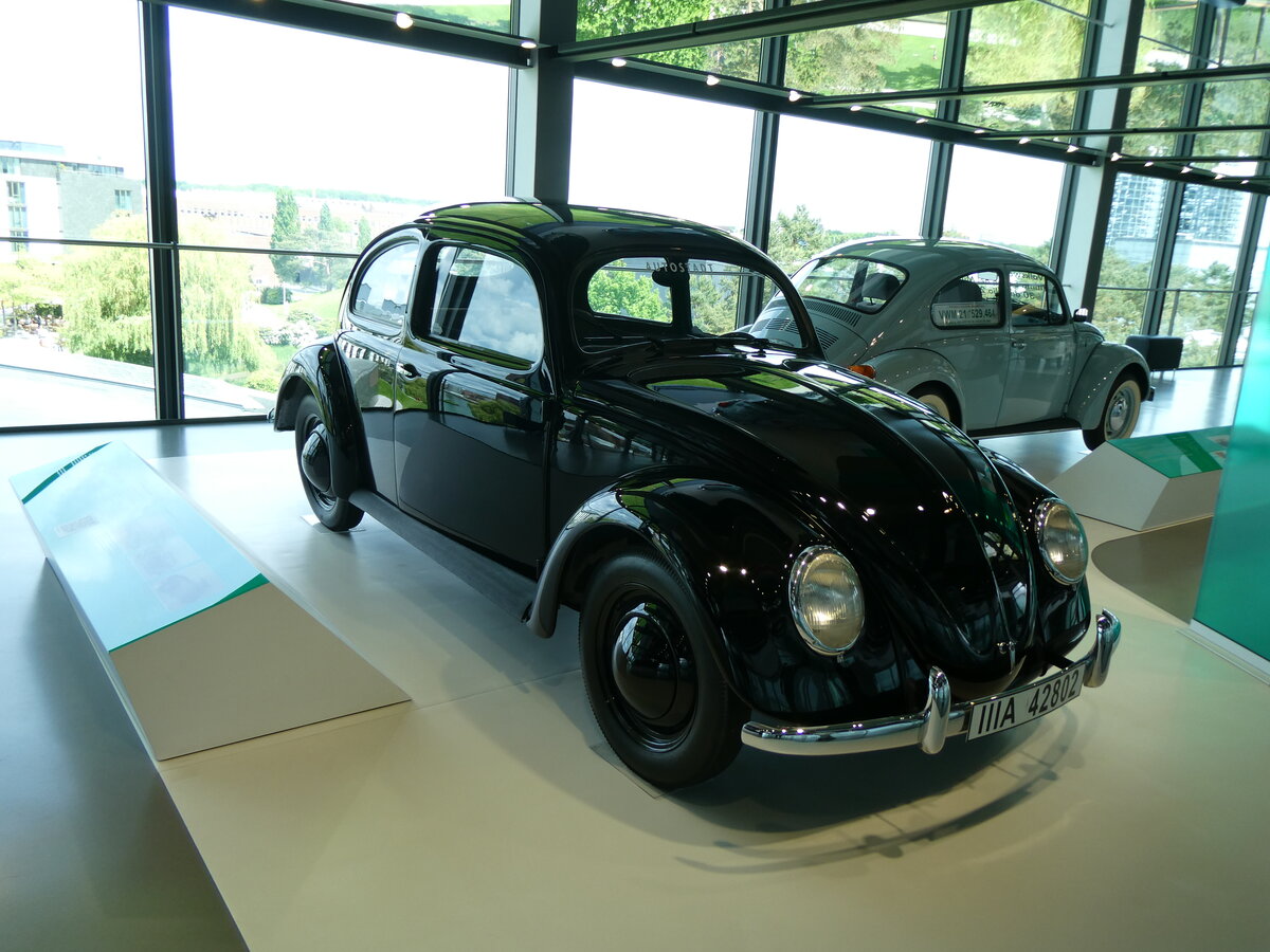 (274'898) - VW-Kfer - IIIA 42'802 - am 7. Mai 2025 in Wolfsburg, Autostadt