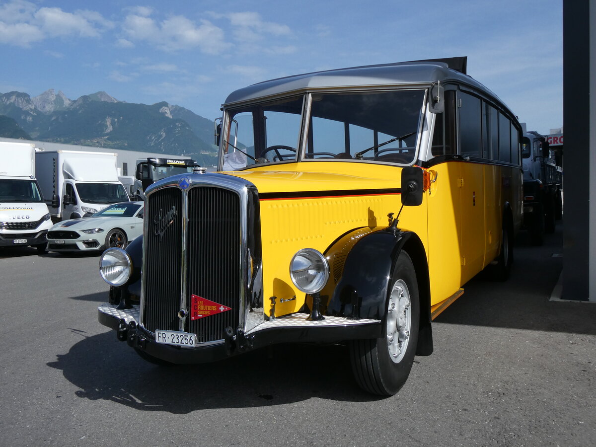(276'608) - Schmutz, Vaulruz - FR 23'256 - Saurer/Saurer (ex Nestl; ex P 23'019; ex P 2044) am 14. Juni 2025 in Aigle, Kolly SA