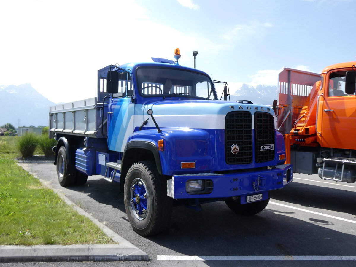 (276'674) - Saurer - LU 265'006 - am 14. Juni 2025 in Aigle, Kolly SA