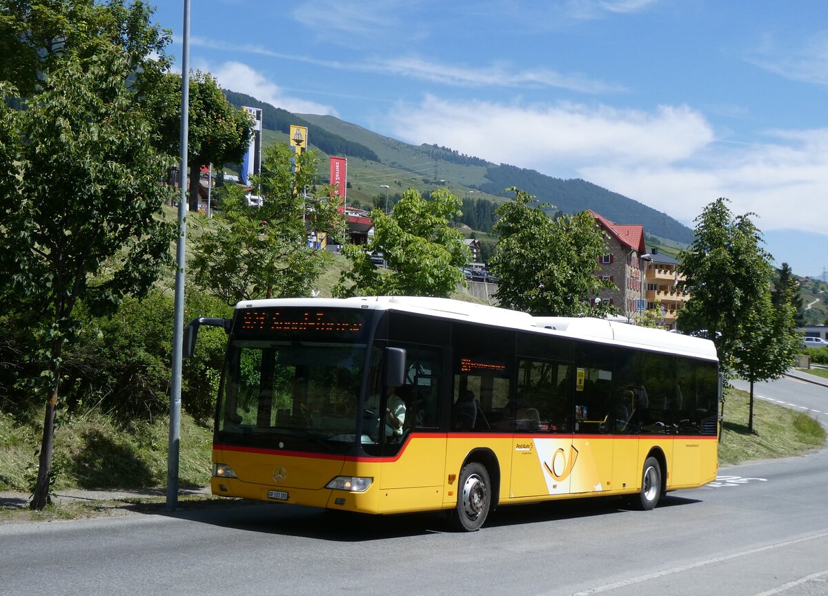 (276'897) - PostAuto Graubnden - GR 102'380/PID 5269 - Mercedes (ex PostAuto Ostschweiz SG 304'011; ex PostAuto Ostschweiz TG 158'012) am 18. Juni 2025 in Scuol, Hotel Altana
