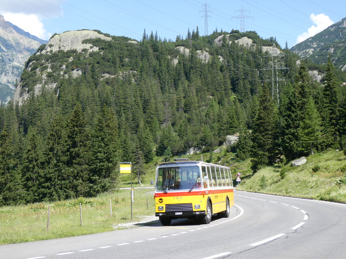 (277'402) - Lambach, Gommiswald - NW 24'301 - FBW/Eggli (ex Tanner+Lambach, Reigoldswil; ex Lambach, Rieden; ex Meier, Grt; ex AVG Grindelwald Nr. 13; ex P 24'182) am 1. Juli 2025 in Handegg, Kunzentnneln