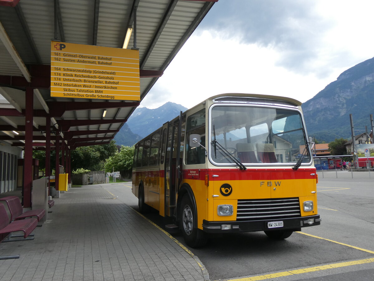 (277'477) - Lambach, Gommiswald - NW 24'301 - FBW/Eggli (ex Tanner+Lambach, Reigoldswil; ex Lambach, Rieden; ex Meier, Grt; ex AVG Grindelwald Nr. 13; ex P 24'182) am 1. Juli 2025 in Meiringen, Postautostation  