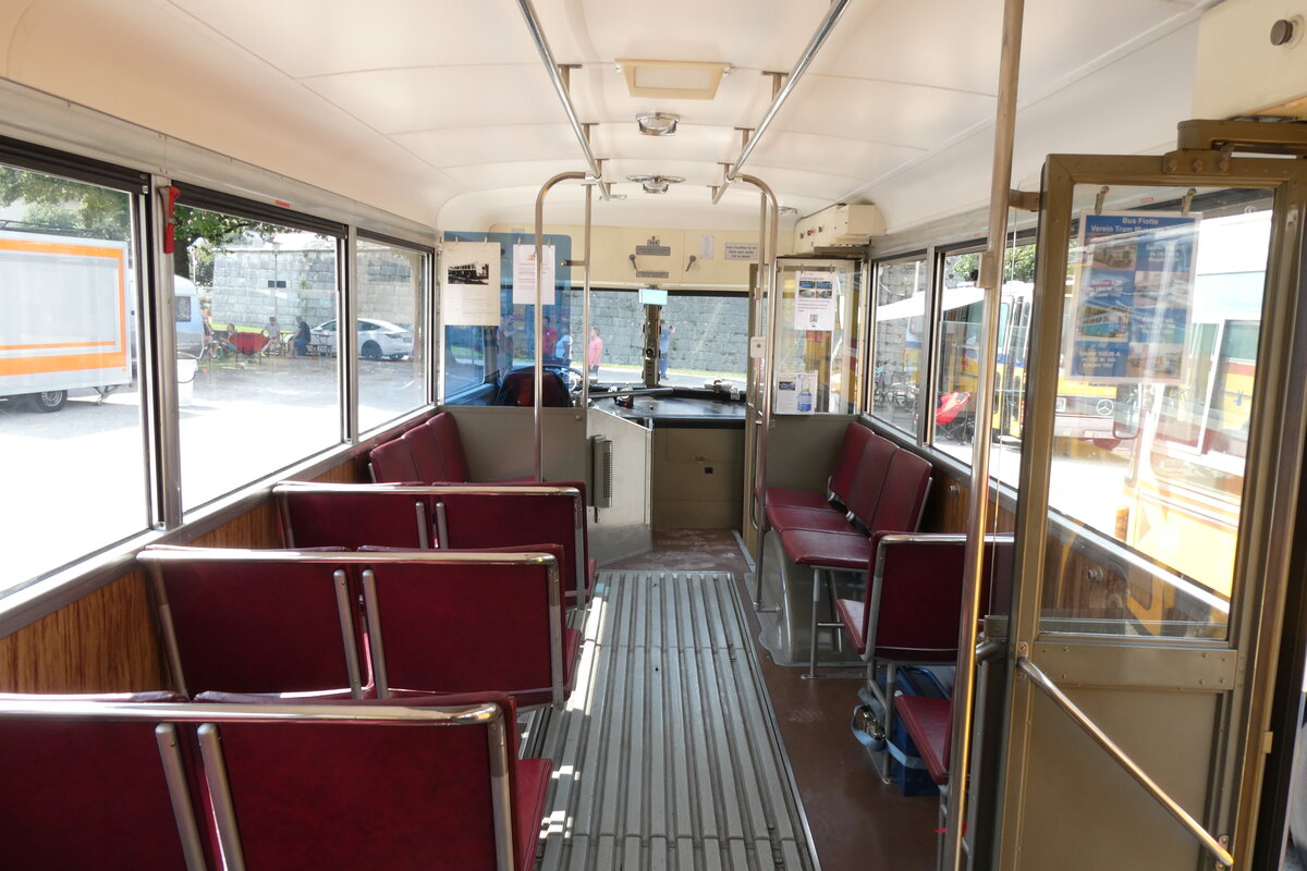 (279'017) - VBZ Zrich (TMZ) - Nr. 324/ZH 66'324 - FBW/Tscher (ex Privat; ex VBZ Zrich Nr. 324) am 16. August 2025 in Solothurn, Baseltor (Innenaufnahme)