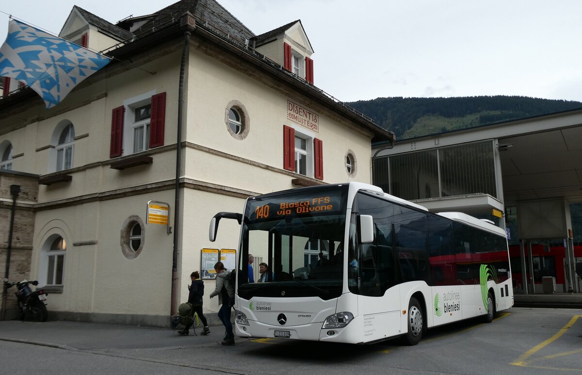 (280'408) - ABl Biasca - Nr. 19/TI 231'019/PID 12'014 - Mercedes am 13. September 2025 beim Bahnhof Disentis (280'408) - ABl Biasca - Nr. 19/TI 231'019/PID 12'014 - Mercedes am 13. September 2025 beim Bahnhof Disentis