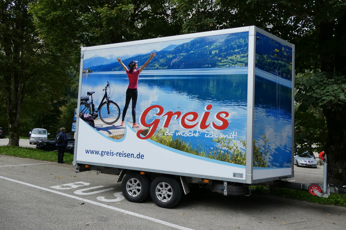 (280'501) - Aus Deutschland: Greis, Nesselwang - FÜS-CG 444 - Lau Veloanhänger am 17. September 2025 in Eng, Eng Alm (280'501) - Aus Deutschland: Greis, Nesselwang - FÜS-CG 444 - Lau Veloanhänger am 17. September 2025 in Eng, Eng Alm