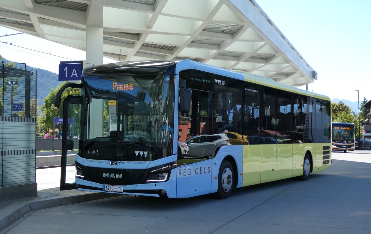 (280'520) - Breuss, Rankweil - Nr. 543/SZ 543 TI - MAN am 18. September 2025 beim Bahnhof Seefeld (280'520) - Breuss, Rankweil - Nr. 543/SZ 543 TI - MAN am 18. September 2025 beim Bahnhof Seefeld