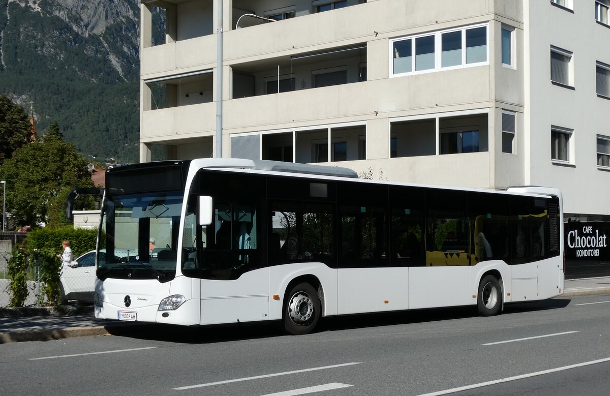 (280'533) - Breuss, Rankweil - I 6034 AW - Mercedes am 18. September 2025 in Telfs, Anton-Auer-Strasse (280'533) - Breuss, Rankweil - I 6034 AW - Mercedes am 18. September 2025 in Telfs, Anton-Auer-Strasse