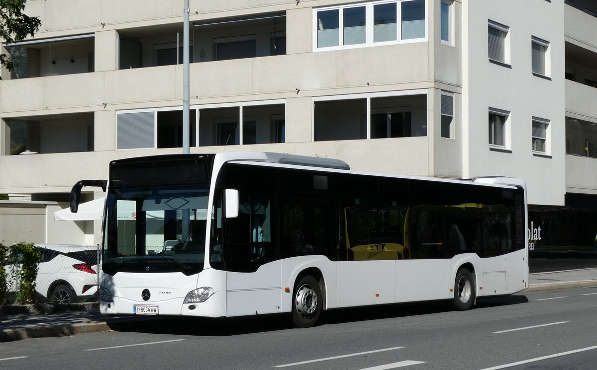 (280'534) - Breuss, Rankweil - I 6034 AW - Mercedes am 18. September 2025 in Telfs, Anton.Auer-Strasse (280'534) - Breuss, Rankweil - I 6034 AW - Mercedes am 18. September 2025 in Telfs, Anton.Auer-Strasse