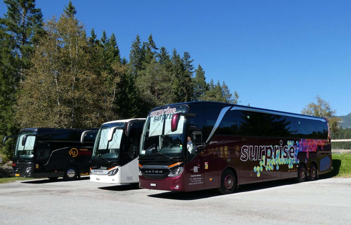 (280'621) - Aus der Schweiz: Surprise, Sommeri - TG 99'463 - Setra am 20. September 2025 in Seefeld, Reitstall (280'621) - Aus der Schweiz: Surprise, Sommeri - TG 99'463 - Setra am 20. September 2025 in Seefeld, Reitstall