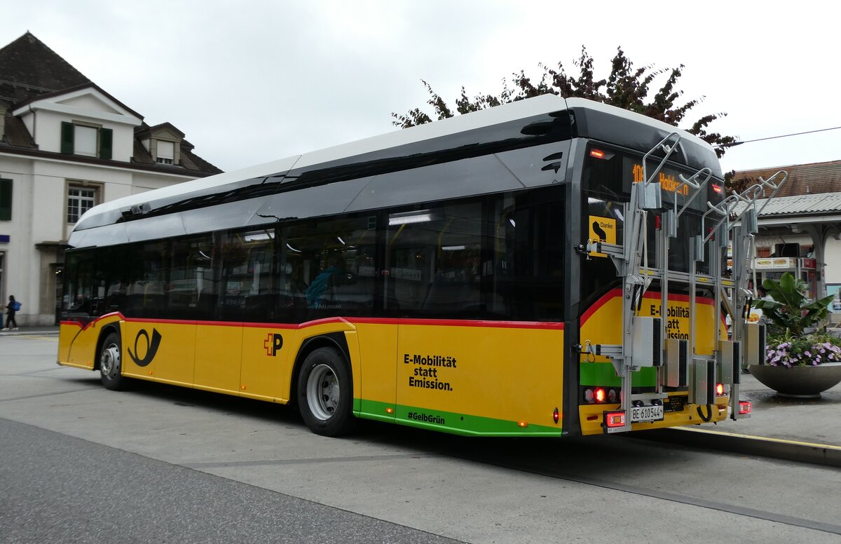 (280'660) - PostAuto Bern - BE 610'544/PID 12'279 - eSolaris am 23. September 2025 beim Bahnhof Interlaken West (280'660) - PostAuto Bern - BE 610'544/PID 12'279 - eSolaris am 23. September 2025 beim Bahnhof Interlaken West