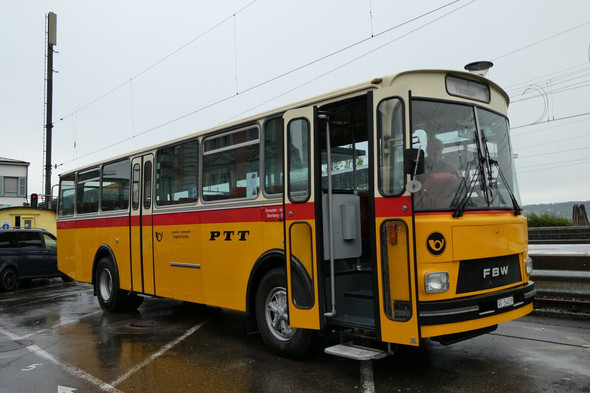 (280'677) - Birchler, Remetschwil - AG 54'039 - FBW/Tüscher (ex Gerber, Winkel; ex Eggenberger, Möriken; ex Tanner, Bubendorf; ex P 24'803) am 27. September 2025 beim Bahnhof Wädenswil (280'677) - Birchler, Remetschwil - AG 54'039 - FBW/Tüscher (ex Gerber, Winkel; ex Eggenberger, Möriken; ex Tanner, Bubendorf; ex P 24'803) am 27. September 2025 beim Bahnhof Wädenswil
