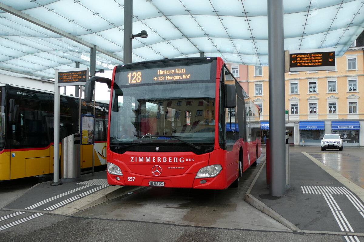 (280'740) - AHW Horgen - Nr. 657/ZH 687'452 - Mercedes am 27. September 2025 beim Bahnhof Wädenswil (280'740) - AHW Horgen - Nr. 657/ZH 687'452 - Mercedes am 27. September 2025 beim Bahnhof Wädenswil