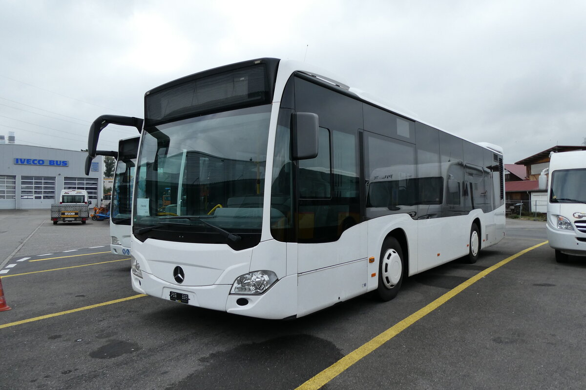 (280'824) - Theytaz, Sion - Mercedes (ex Will, D-Hassfurt Nr. 1085; ex Dr. Richard, A-Graz Nr. 1068; ex Dr. Richard, A-Wien Nr. 1068) am 28. September 2025 in Kerzers, Interbus (280'824) - Theytaz, Sion - Mercedes (ex Will, D-Hassfurt Nr. 1085; ex Dr. Richard, A-Graz Nr. 1068; ex Dr. Richard, A-Wien Nr. 1068) am 28. September 2025 in Kerzers, Interbus