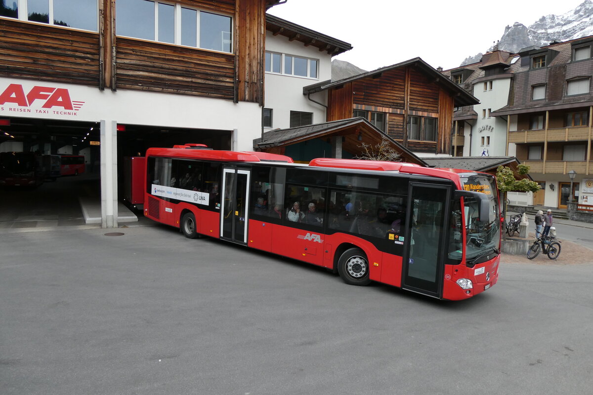 (280'935) - AFA Adelboden - Nr. 96/BE 823'926 - Mercedes am 3. Oktober 2025 in Adelboden, Busstation (280'935) - AFA Adelboden - Nr. 96/BE 823'926 - Mercedes am 3. Oktober 2025 in Adelboden, Busstation
