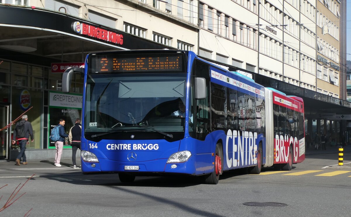 (282'358) - VB Biel - Nr. 164/BE 821'164 - Mercedes am 13. November 2025 beim Bahnhof Biel