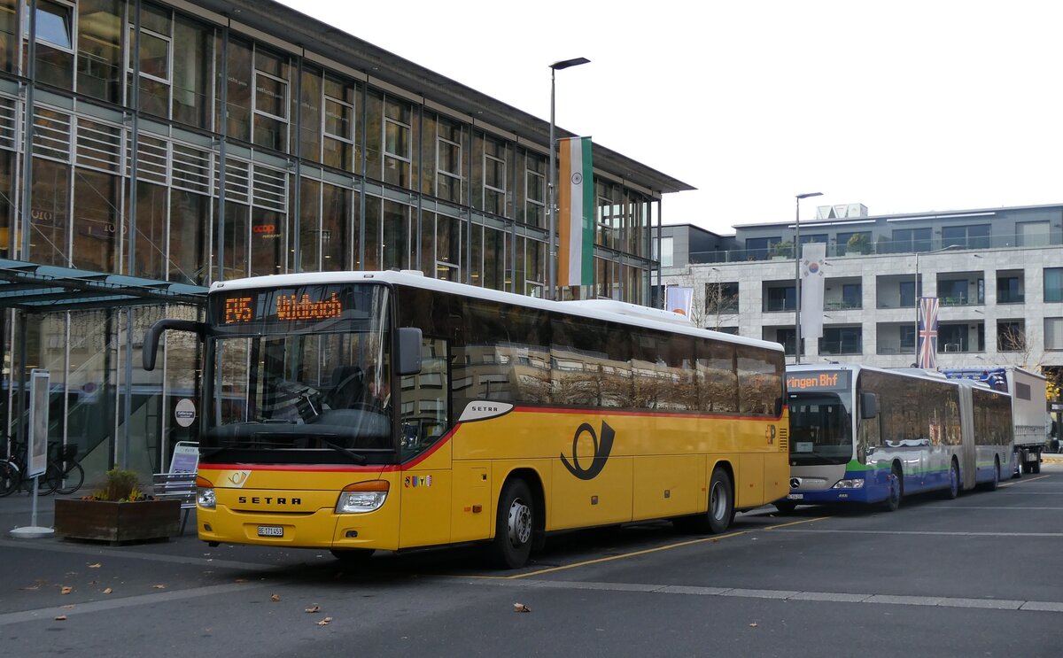 (282'375) - PostAuto Bern - Nr. 73/BE 171'453/5624 - Setra (ex AVG Meiringen Nr. 73) am 14. November 2025 beim Bahnhof Interlaken Ost