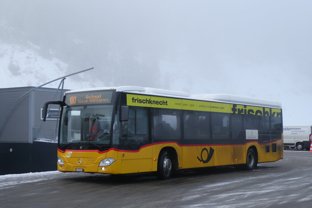 (283'694) - PostAuto Bern - BE 707'943/PID 11'857 - Mercedes (ex K�bli, Gstaad; ex PostAuto Bern BE 538'988; ex BE 653'386) am 3. Janauar 2026 in Col du Pillon, Glacier 3000