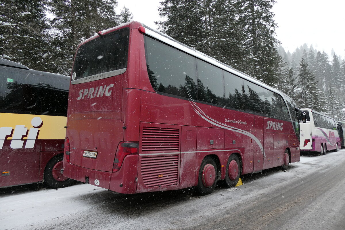 (283'896) - Spring, Schwenden - BE 250'255 - Setra am 10. Januar 2026 in Adelboden, Unter dem Birg