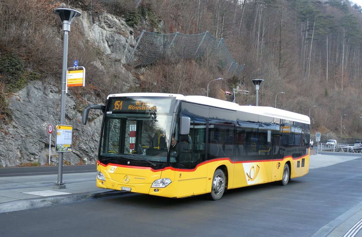 (284'342) - Fl�ck, Brienz - Nr. 4/BE 517'311/PID 10'858 - Mercedes am 26. Januar 2026 beim Bahnhof Brienz