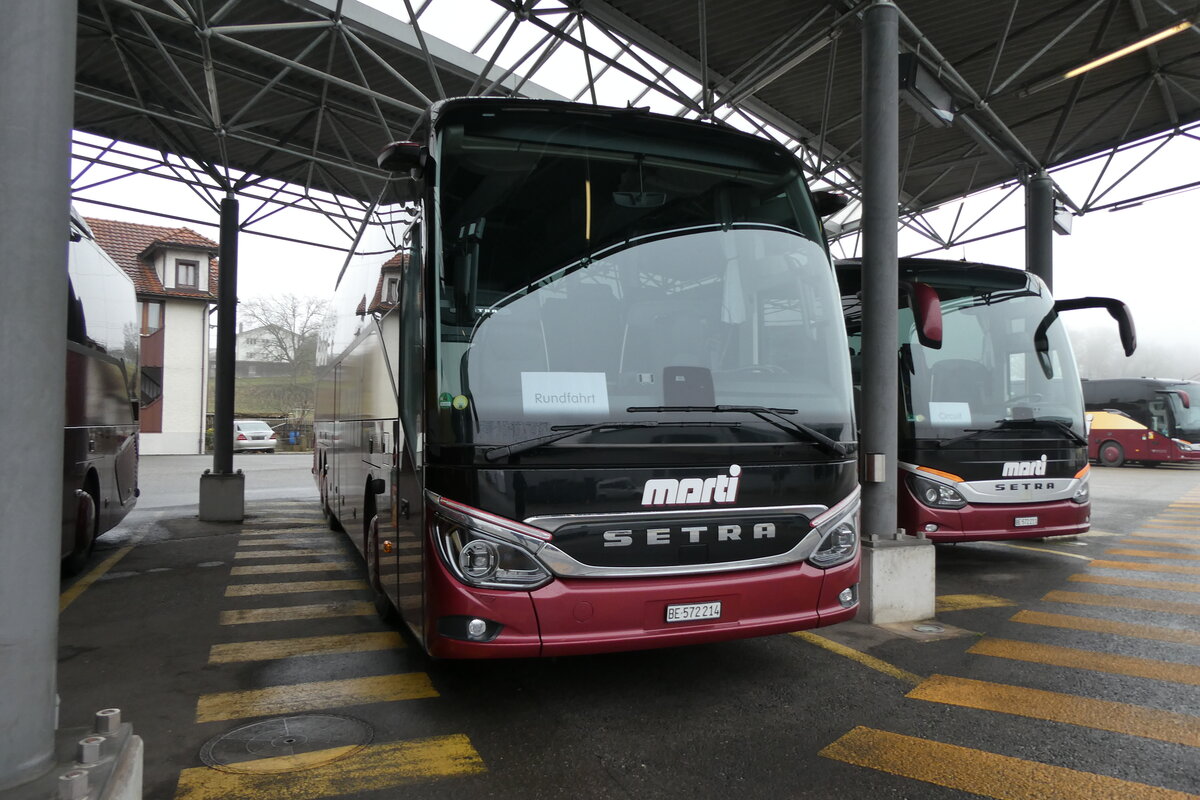 (284'702) - Marti, Kallnach - Nr. 14/BE 572'214 - Setra am 7. Februar 2026 in Kallnach, Car-Terminal