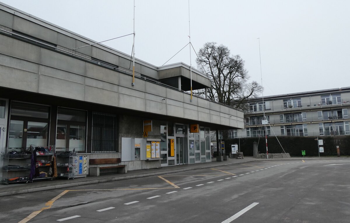 (284'741) - PostAuot-Haltestellen am 7. Februar 2026 in Aarberg, Post/Bahnhof