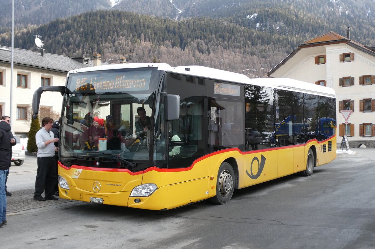 (284'789) - PostAuto Graub�nden - GR 79'029/PID 10'781 - Mercedes (ex PostAuto Ostschweiz) am 10. Februar 2026 in Zernez, Post