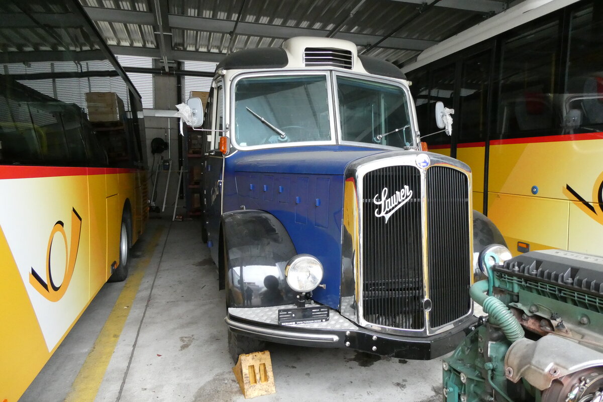 (284'899) - Morosani, Davos - Saurer/Eggli (ex Zimmermann, Vitznau; ex Studach, Teufen; ex Fux, Gasenried; ex P 23'152; ex P 2239) am 14. Februar 2026 in Chur, Postgarage