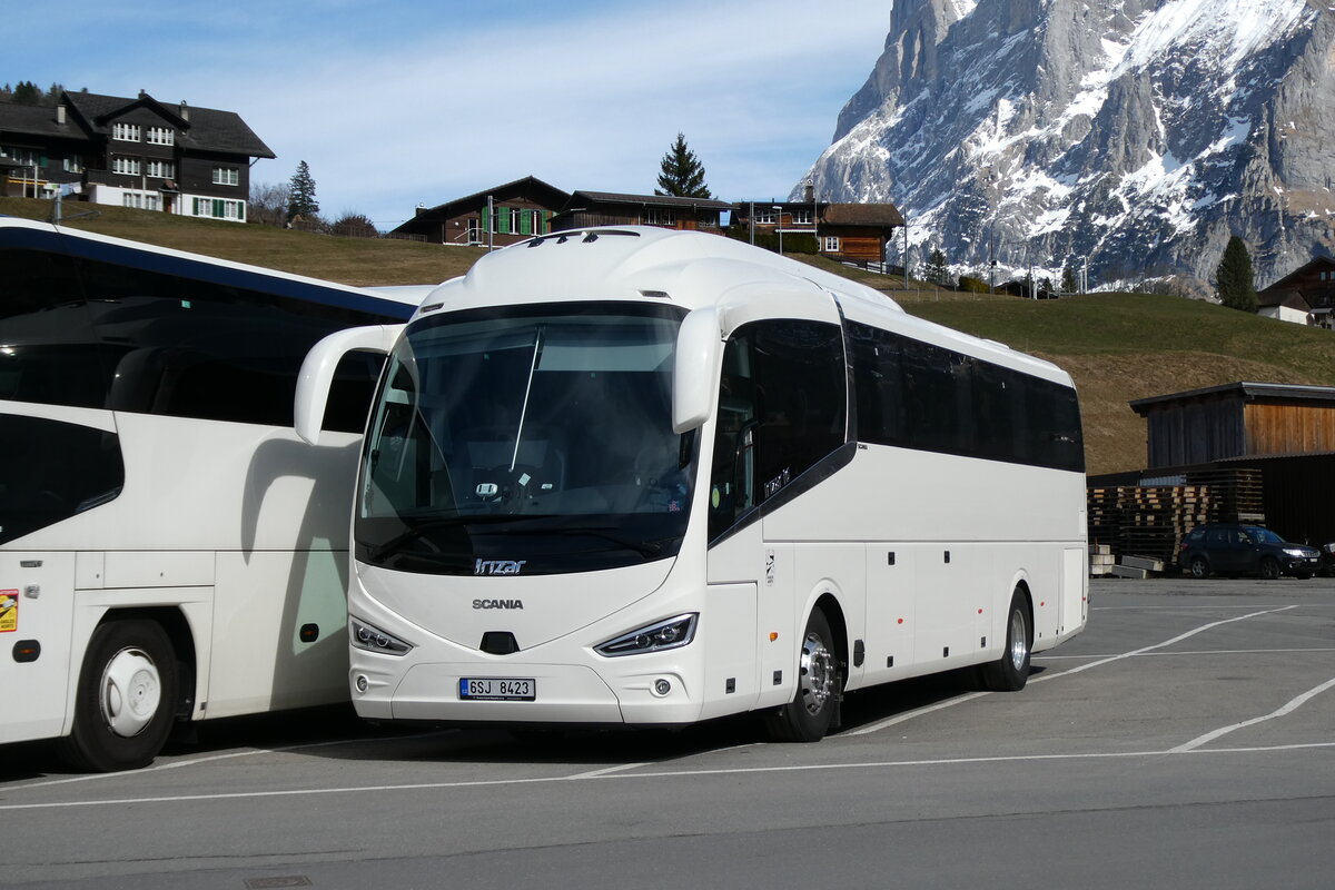 (285'374) - Aus Tschechien: Rubes, Risuty - 6SJ 8423 . Scania/Irizar am 13. M�rz 2026 in Grindelwald, Grund