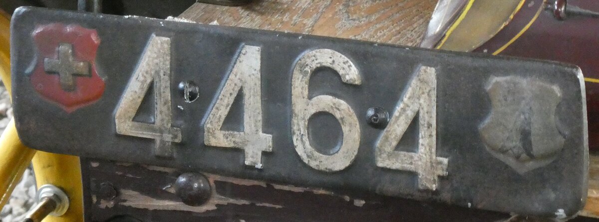 (286'196) - Nummernschild - 4464 - am 16. April 2026 in Muttenz, Pantheon