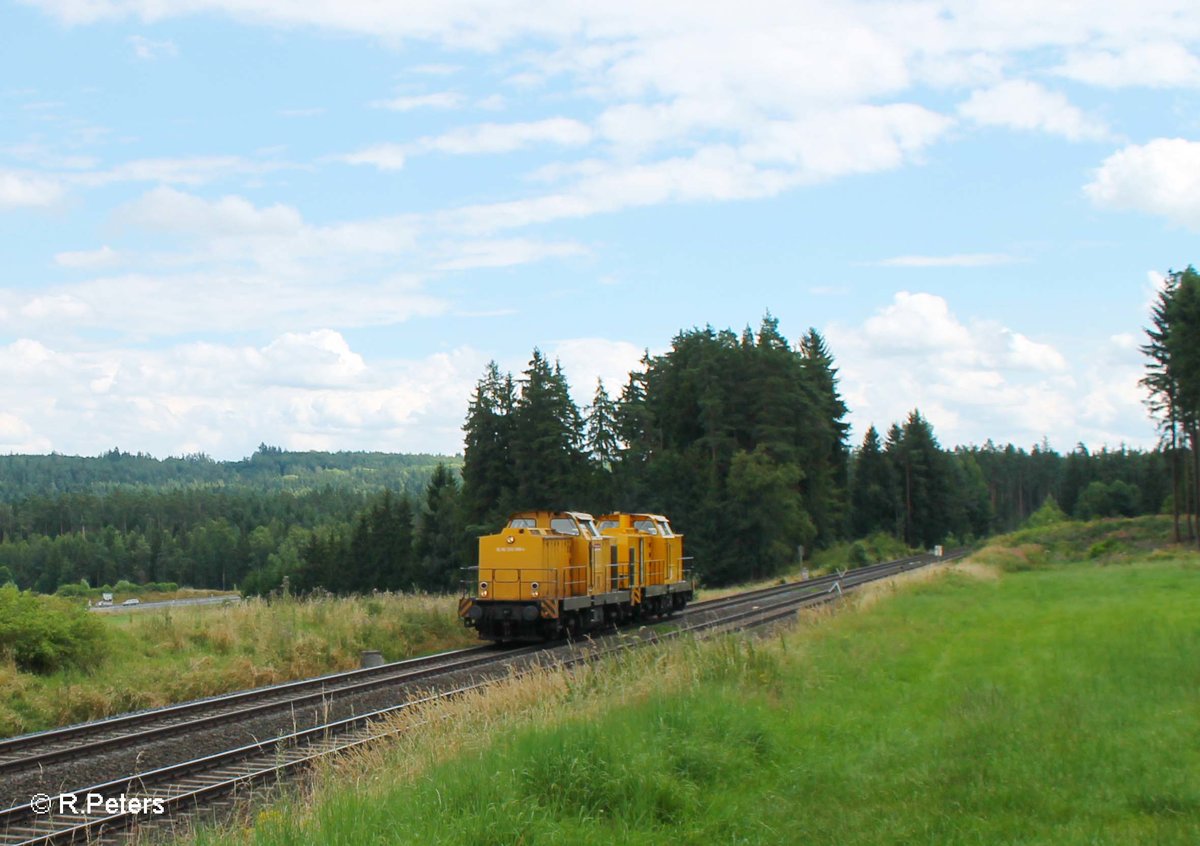 293 008-9 und 293 007-1 auf dem Weg Richtung Hof kurz vor Pechbrunn. 30.07.16