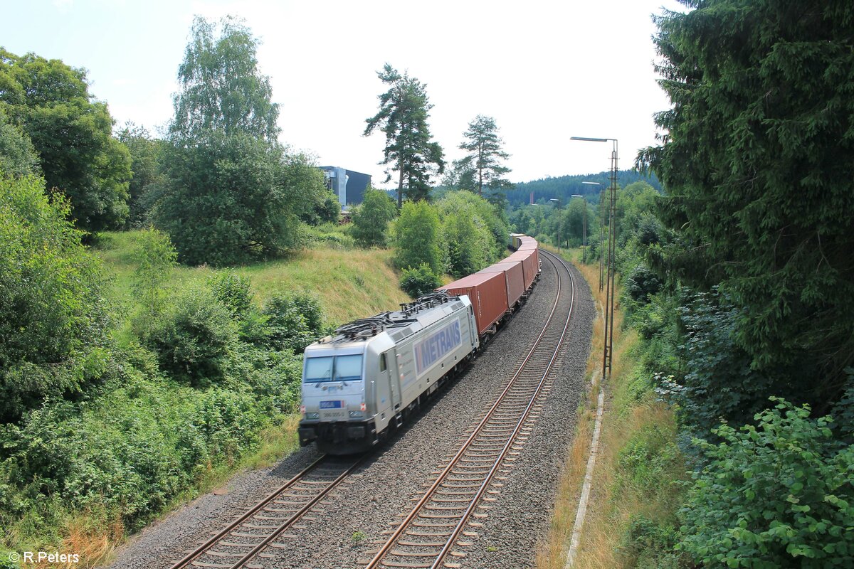 386 005-3 hängt am Schluss