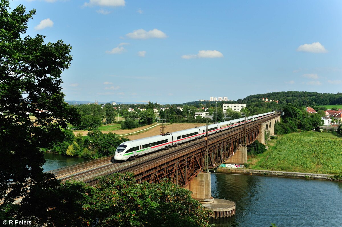 411 052-2  Travemünde  und 411 081-3  Horb am Necker  als ICE 90  Donauwalzer  Wien - Würzburg bei Mariaort. 21.08.21