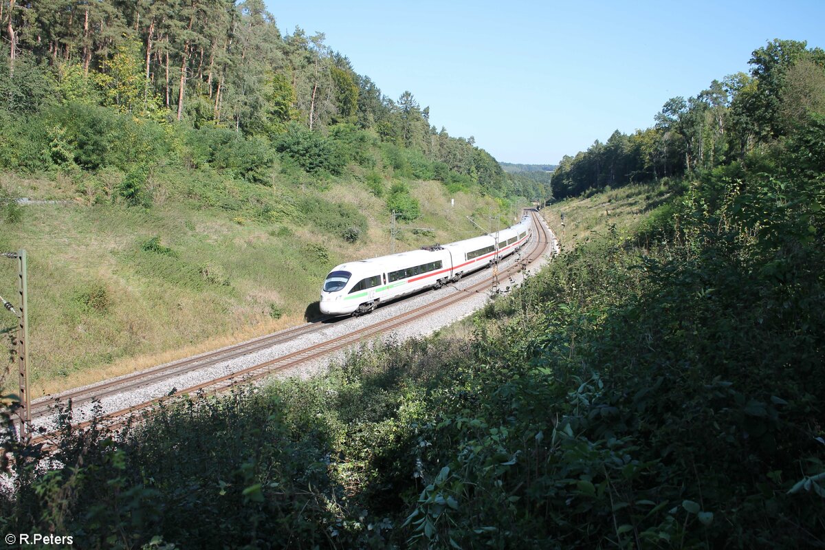 411 078-9  Ostseebad Warnemünde  als ICE 92  Berolina  Wien - Nürnberg bei Sinngrün. 25.09.21