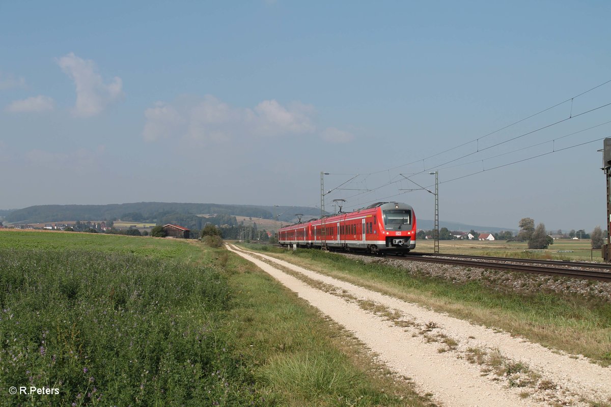 440 822-5 und 440 038-8 als RB 58111 Würzburg - Treuchtlingen bei Wettelsheim und erreicht gleich ihr Ziel. 24.09.16